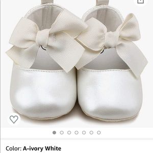 NWT Baby Girl Mary Jane Bow Shoes